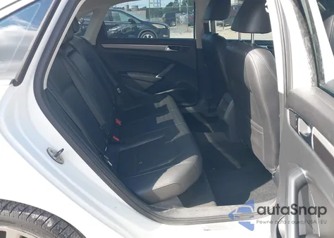 2016 Volkswagen Passat 1.8T R-Line from USA, damaged, VIN 1VWAT7A39GC066565